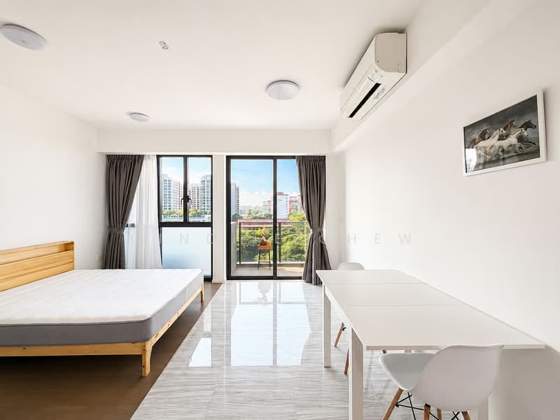 Studio Apt, Super Near MRT & Amenities, High Rental Yield, , Studio, 420 sqft, Condominium For Sale, by Cindiie Chew, 500168719 - Living Space - PropertyGuru.com.sg
