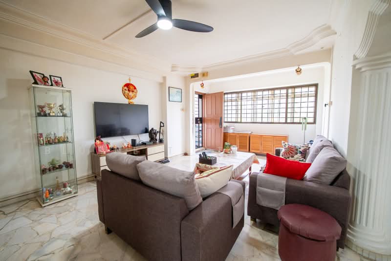 845 Jurong West Street 81, 845 Jurong West Street 81, 3 Bedrooms, 1,377 sqft, HDB Flat For Sale, by JOREEN LIM, 500168723 - Living Room - PropertyGuru.com.sg