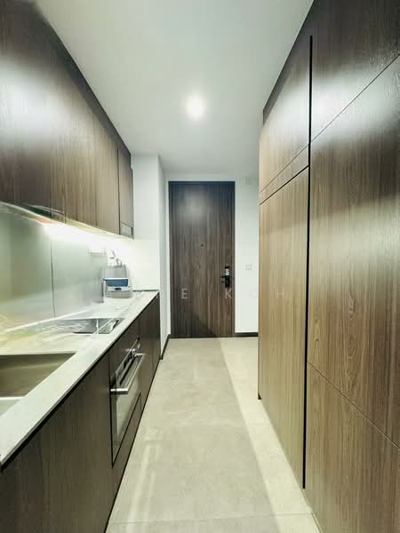 Midtown Modern, 18 Tan Quee Lan Street, 2 Bedrooms, 592 sqft, Condominium For Sale, by Anne Koh, 500168748 - Kitchen - PropertyGuru.com.sg