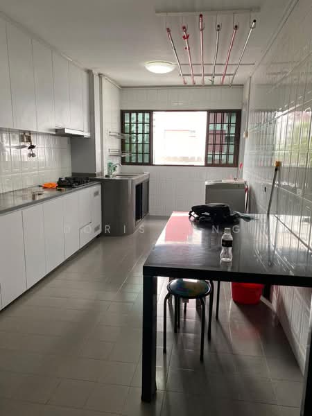 123 Bukit Batok Central, 123 Bukit Batok Central, 3 Bedrooms, 1,001 sqft, HDB Flat For Rent, by Doris Kang, 500168750 - Kitchen - PropertyGuru.com.sg