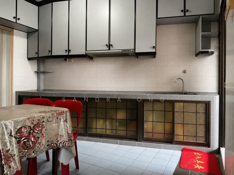 297 Bukit Batok Street 22, 297 Bukit Batok Street 22, 3 Bedrooms, 1,087 sqft, HDB Flat For Sale, by Sandra Ong, 500168757 - Kitchen - PropertyGuru.com.sg