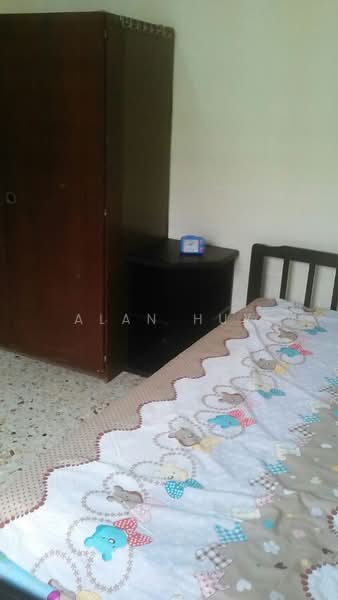 428 Clementi Avenue 3, 428 Clementi Avenue 3, Room Rental, 200 sqft, HDB Flat For Rent, by Alan Huy, 500168760 - Bedroom - PropertyGuru.com.sg