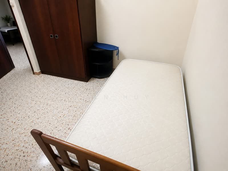 428 Clementi Avenue 3, 428 Clementi Avenue 3, Room Rental, 200 sqft, HDB Flat For Rent, by Alan Huy, 500168760 - Bedroom - PropertyGuru.com.sg
