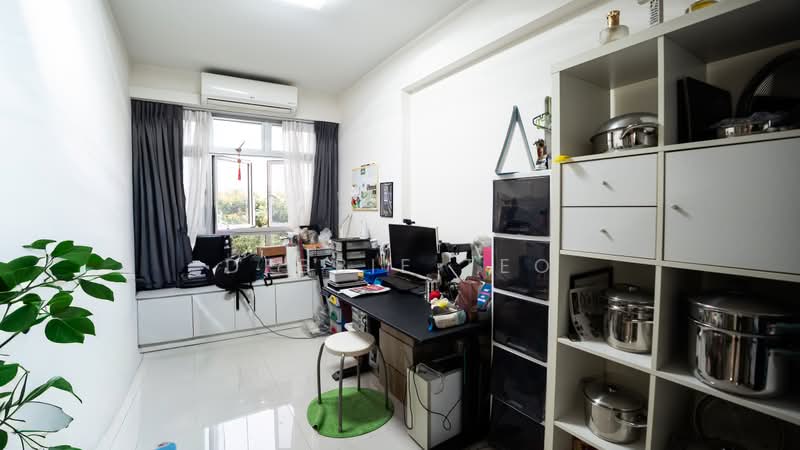 810A Choa Chu Kang Avenue 7, 810A Choa Chu Kang Avenue 7, 3 Bedrooms, 1,216 sqft, HDB Flat For Sale, by Debbie Teo, 500168761 - Study - PropertyGuru.com.sg