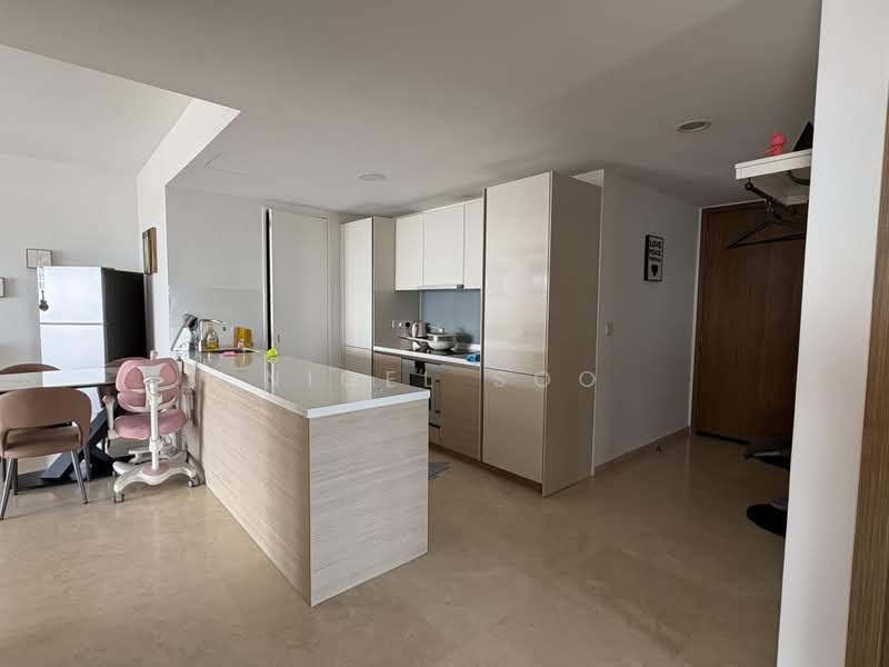 V on Shenton, 5A Shenton Way, 3 Bedrooms, 1,528 sqft, Condominium For Sale, by Nigel Soo, 500168762 - Kitchen - PropertyGuru.com.sg