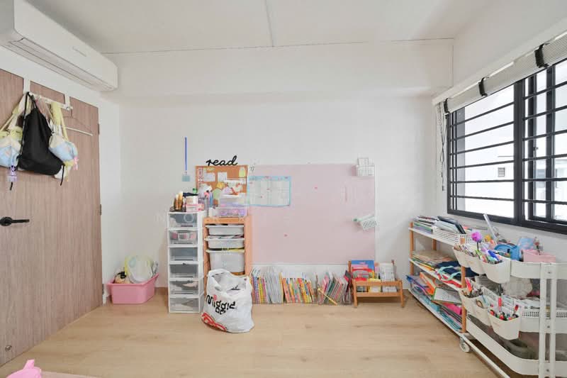 171 Hougang Avenue 1, 171 Hougang Avenue 1, 4 Bedrooms, 1,313 sqft, HDB Flat For Sale, by Norris Tan, 500168764 - Study - PropertyGuru.com.sg