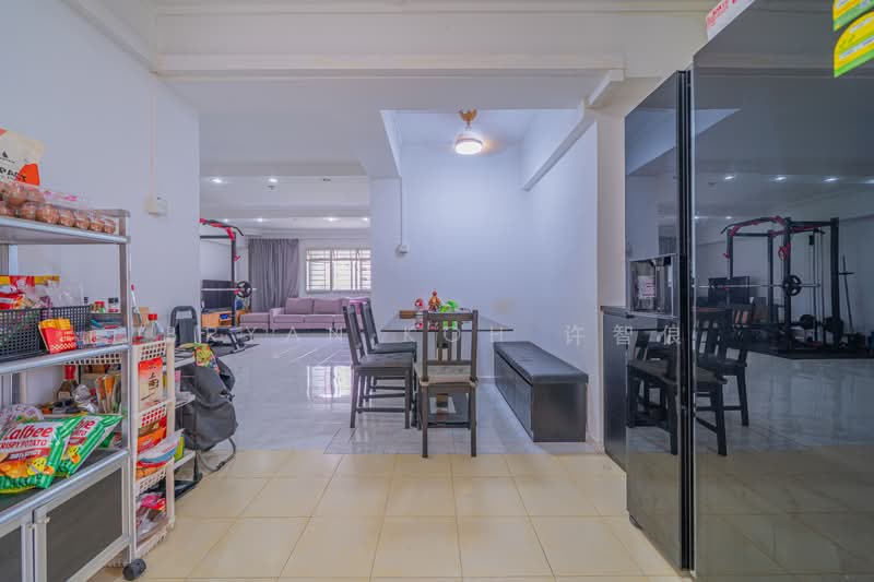 744 Pasir Ris Street 71, 744 Pasir Ris Street 71, 3 Bedrooms, 1,109 sqft, HDB Flat For Sale, by Bryan Koh 许智俍, 500168774 - Living Room - PropertyGuru.com.sg