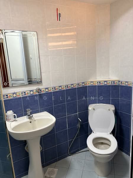 295 Punggol Central, 295 Punggol Central, Room Rental, 200 sqft, HDB Flat For Rent, by Angela Ang, 500168781 - Bathroom - PropertyGuru.com.sg