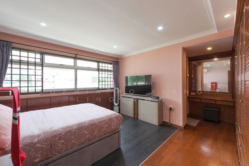 601 Elias Road, 601 Elias Road, 4 Bedrooms, 1,604 sqft, HDB Flat For Sale, by Sophia Ho Xiang Ling 何相羚, 500168790 - Master Bedroom - PropertyGuru.com.sg