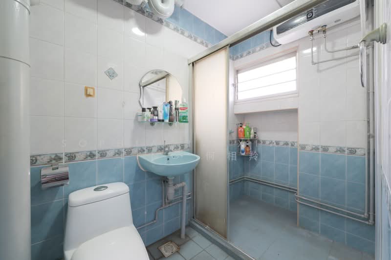 601 Elias Road, 601 Elias Road, 4 Bedrooms, 1,604 sqft, HDB Flat For Sale, by Sophia Ho Xiang Ling 何相羚, 500168790 - Common Bathroom - PropertyGuru.com.sg