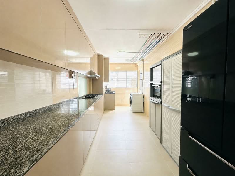 438 Tampines Street 43, 438 Tampines Street 43, 3 Bedrooms, 1,130 sqft, HDB Flat For Sale, by Sharifah Kamariah, 500168798 - Kitchen - PropertyGuru.com.sg