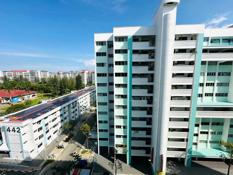438 Tampines Street 43, 438 Tampines Street 43, 3 Bedrooms, 1,130 sqft, HDB Flat For Sale, by Sharifah Kamariah, 500168798 - Exterior - PropertyGuru.com.sg