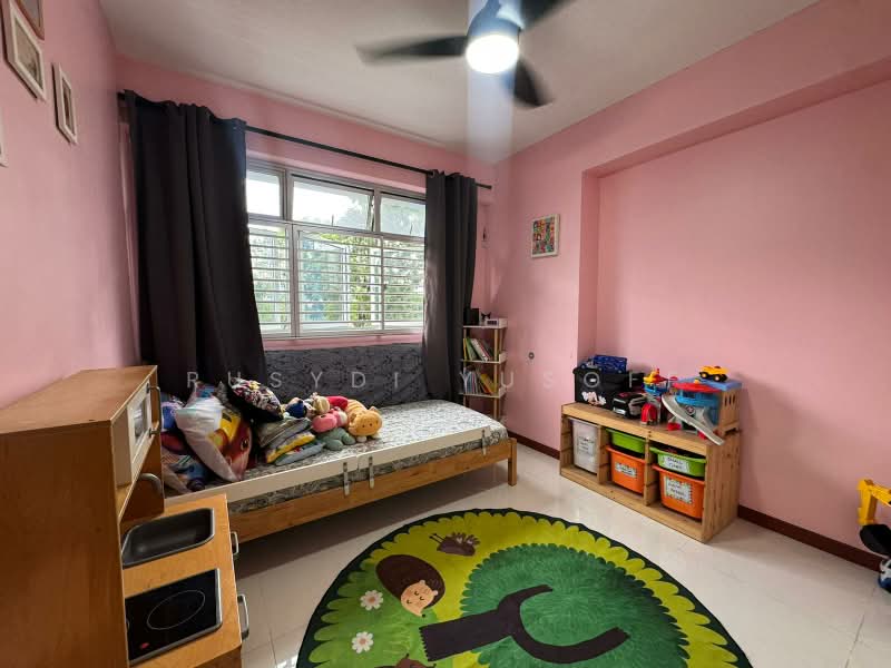 674B Fern Grove @ Yishun, 674B Yishun Avenue 4, 3 Bedrooms, 1,001 sqft, HDB Flat For Sale, by Rusydi Yusoff, 500168809 - Bedroom - PropertyGuru.com.sg