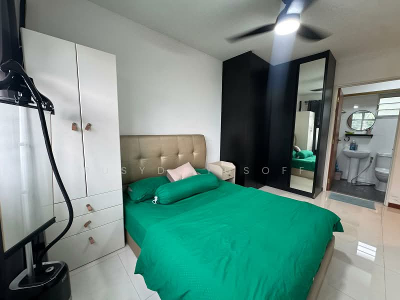 674B Fern Grove @ Yishun, 674B Yishun Avenue 4, 3 Bedrooms, 1,001 sqft, HDB Flat For Sale, by Rusydi Yusoff, 500168809 - Bedroom - PropertyGuru.com.sg