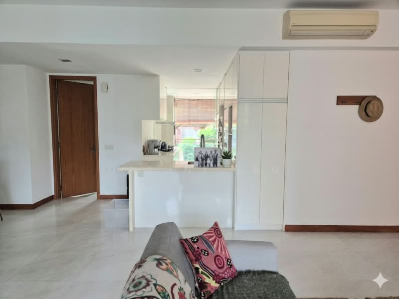 Floridian, 965 Bukit Timah Road, 3 Bedrooms, 1,690 sqft, Condominium For Rent, by Daphne Tan, 500168812 - Living Room - PropertyGuru.com.sg