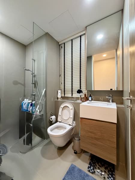Echelon, 7 Alexandra View, 3 Bedrooms, 1,001 sqft, Condominium For Rent, by Kelvin Thong, 500168814 - Bathroom - PropertyGuru.com.sg