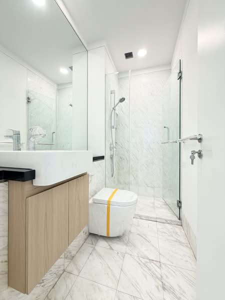 The Abode at Devonshire, 9 Devonshire Road, 3 Bedrooms, 2,723 sqft, Condominium For Sale, by Rain Xie 谢燕瑜, 500168821 - Bathroom - PropertyGuru.com.sg