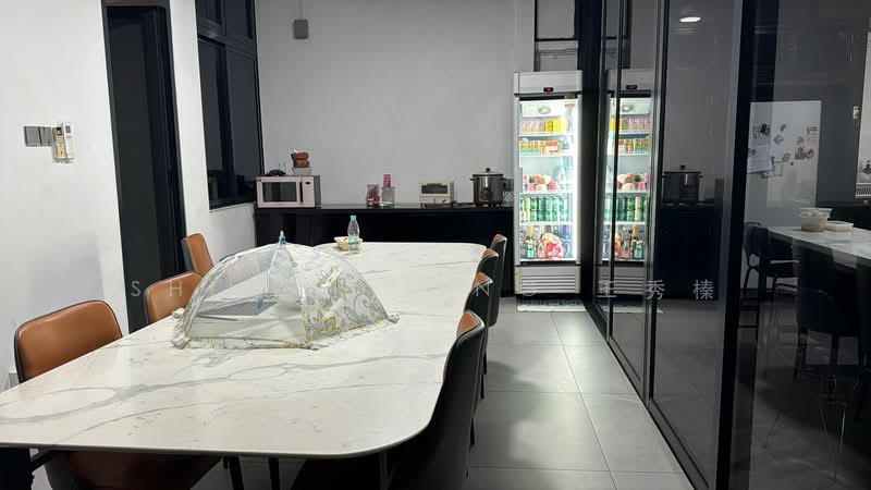 Burgundy Hill, Burgundy Rise, 8 Bedrooms, 3,800 sqft, Semi-Detached House For Sale, by Shirley Ong 王秀榛, 500168844 - PropertyGuru.com.sg