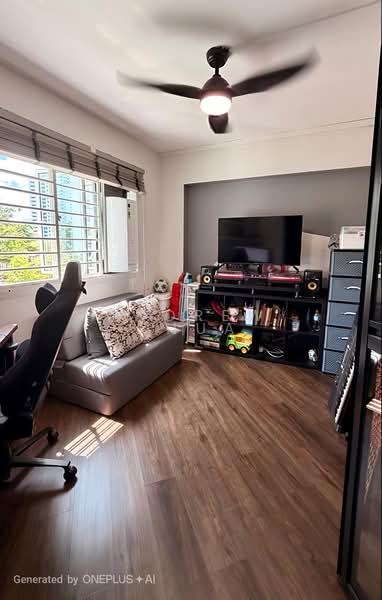 106B Depot Road, 106B Depot Road, 4 Bedrooms, 1,237 sqft, HDB Flat For Sale, by Andrew Chua, 500168865 - Living Room - PropertyGuru.com.sg