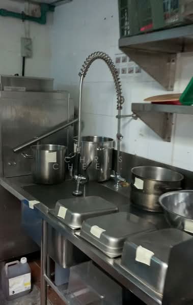 RESTAURANT / CAFE / 餐饮业 @ HOLLAND VILLAGE, , 1,500 sqft, Food & Beverage For Rent, by Chris Chee Sheng Jie 徐胜杰, 500168870 - Kitchen - CommercialGuru.com.sg