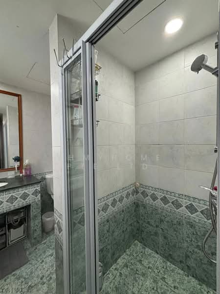 The Springbloom, 145 Serangoon Avenue 3, 3 Bedrooms, 1,539 sqft, Condominium For Rent, by EVON NG, 500168872 - Bathroom - PropertyGuru.com.sg