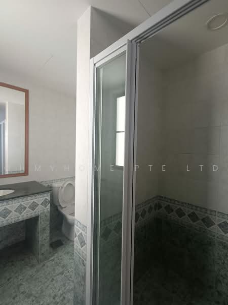 The Springbloom, 145 Serangoon Avenue 3, 3 Bedrooms, 1,539 sqft, Condominium For Rent, by EVON NG, 500168872 - Bathroom - PropertyGuru.com.sg