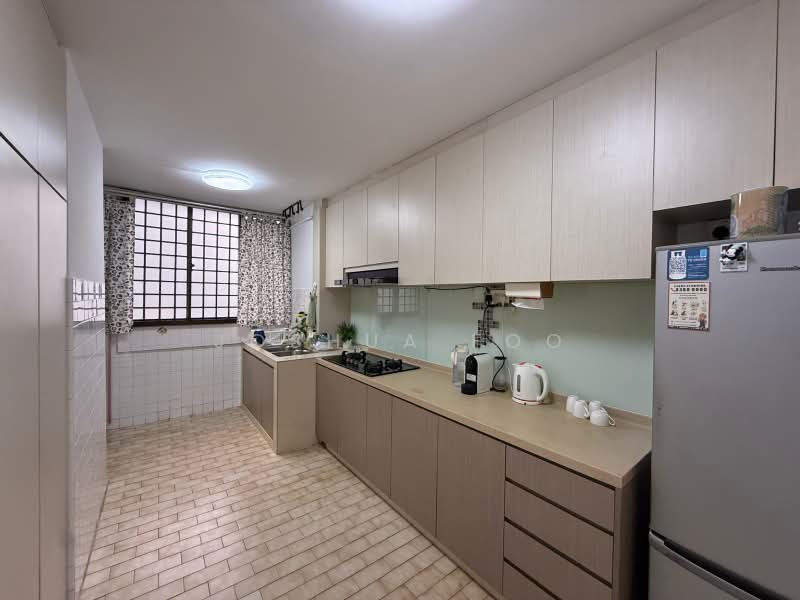 533 Bukit Batok Street 51, 533 Bukit Batok Street 51, 2 Bedrooms, 742 sqft, HDB Flat For Sale, by Joshua Foo, 500168873 - Kitchen - PropertyGuru.com.sg