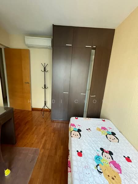 515C Tampines Central 7, 515C Tampines Central 7, Room Rental, 120 sqft, HDB Flat For Rent, by Heidi Chow, 500168882 - Bedroom - PropertyGuru.com.sg