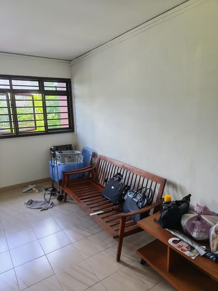 304 Shunfu Road, 304 Shunfu Road, 3 Bedrooms, 990 sqft, HDB Flat For Sale, by Kenny Ter, 500168883 - Living Room - PropertyGuru.com.sg