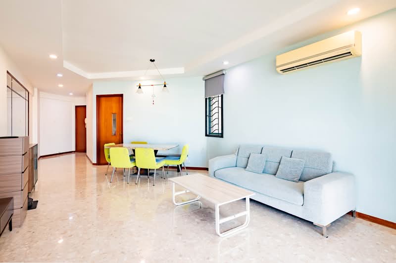 Summerdale, 2 Boon Lay Drive, 3 Bedrooms, 1,216 sqft, Condominium For Sale, by Joshua Foo, 500168887 - Living Room - PropertyGuru.com.sg
