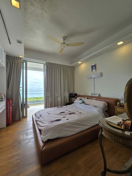 The Azure, 201 Ocean Drive, 3 Bedrooms, 1,927 sqft, Condominium For Sale, by Douglas Chen 陈俊文, 500168889 - Bedroom - PropertyGuru.com.sg