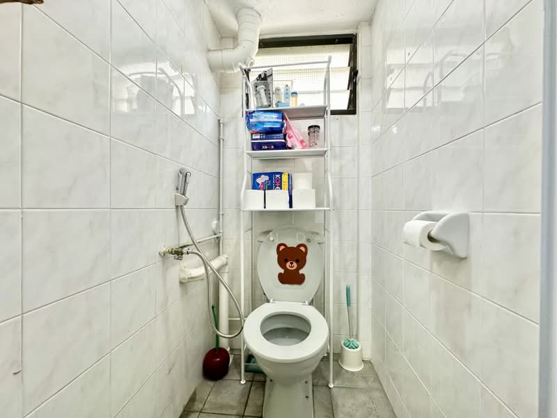 128 Bukit Merah View, 128 Bukit Merah View, 2 Bedrooms, 700 sqft, HDB Flat For Sale, by Raymond Koh, 500168923 - Toilet - PropertyGuru.com.sg