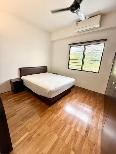Apartment near Dunman Food Centre!, , 2 Bedrooms, 550 sqft, Apartment For Rent, by Eason Sim 沈绍彬, 500168927 - Bedroom - PropertyGuru.com.sg