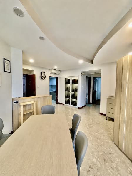 Eastvale, 31 Pasir Ris Drive 3, 3 Bedrooms, 1,281 sqft, Condominium For Sale, by Ian Lim, 500168929 - Dining Room - PropertyGuru.com.sg
