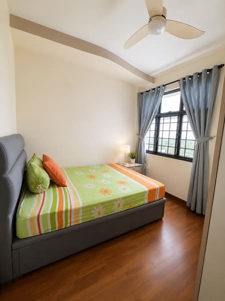 Eastvale, 31 Pasir Ris Drive 3, 3 Bedrooms, 1,281 sqft, Condominium For Sale, by Ian Lim, 500168929 - Bedroom - PropertyGuru.com.sg