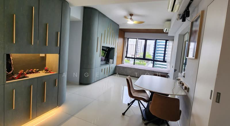 The Interlace, 198 Depot Road, 2 Bedrooms, 807 sqft, Condominium For Sale, by Angela Toh, 500168930 - Living Room - PropertyGuru.com.sg