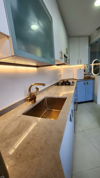 The Interlace, 198 Depot Road, 2 Bedrooms, 807 sqft, Condominium For Sale, by Angela Toh, 500168930 - Kitchen - PropertyGuru.com.sg