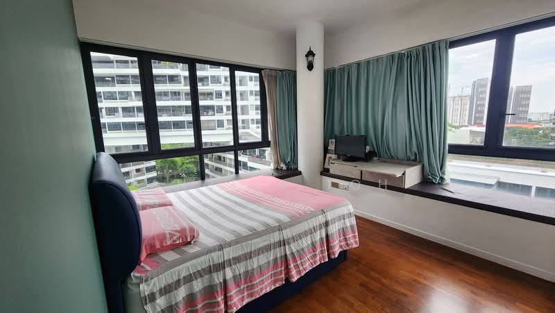 The Interlace, 198 Depot Road, 2 Bedrooms, 807 sqft, Condominium For Sale, by Angela Toh, 500168930 - Bedroom - PropertyGuru.com.sg