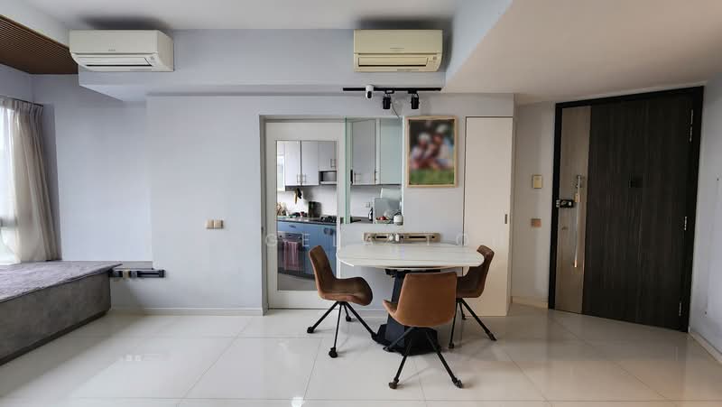 The Interlace, 198 Depot Road, 2 Bedrooms, 807 sqft, Condominium For Sale, by Angela Toh, 500168930 - Living Room - PropertyGuru.com.sg
