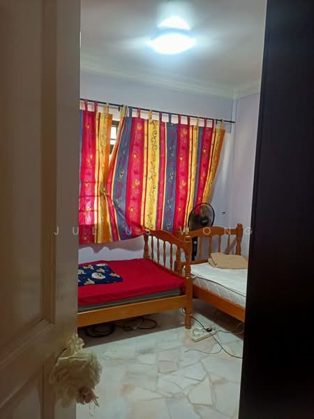 736 Tampines Street 72, 736 Tampines Street 72, Room Rental, 200 sqft, HDB Flat For Rent, by Julius Wong, 500168932 - Bedroom - PropertyGuru.com.sg