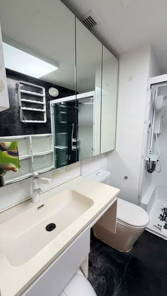 Residences Botanique, 30 32 Yio Chu Kang Road, 1 Bedroom, 517 sqft, Condominium For Rent, by Zen Tan, 500168944 - Bathroom - PropertyGuru.com.sg