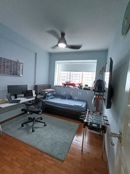 Rio Vista, 32 Upper Serangoon View, 3 Bedrooms, 1,249 sqft, Condominium For Sale, by Clement Chew, 500168946 - Bedroom - PropertyGuru.com.sg