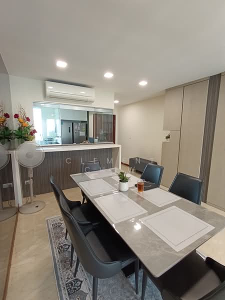 Rio Vista, 32 Upper Serangoon View, 3 Bedrooms, 1,249 sqft, Condominium For Sale, by Clement Chew, 500168946 - Dining Room - PropertyGuru.com.sg