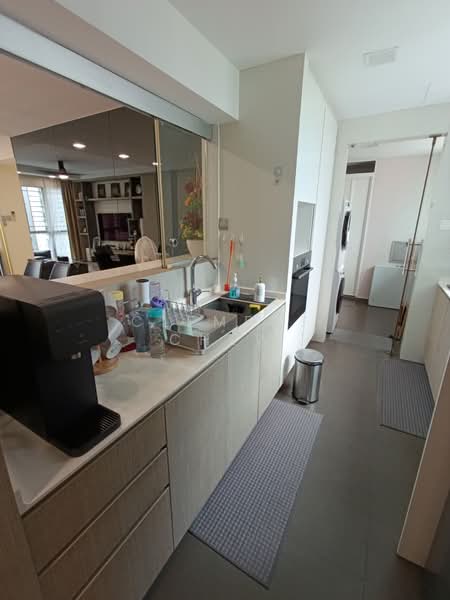 Rio Vista, 32 Upper Serangoon View, 3 Bedrooms, 1,249 sqft, Condominium For Sale, by Clement Chew, 500168946 - Kitchen - PropertyGuru.com.sg