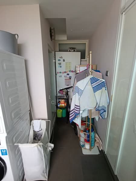 Rio Vista, 32 Upper Serangoon View, 3 Bedrooms, 1,249 sqft, Condominium For Sale, by Clement Chew, 500168946 - Interior - PropertyGuru.com.sg