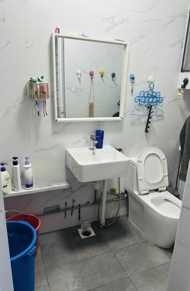 840 Jurong West Street 81, 840 Jurong West Street 81, Boon Lay / Jurong / Tuas, Room Rental, 150 sqft, HDB Flat For Rent, by William Yong, 500168947 - Bathroom - PropertyGuru.com.sg