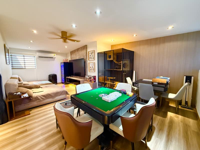 FLO Residence, Punggol Field Walk, 4 Bedrooms, 2,067 sqft, Condominium For Sale, by Sean Zhong, 500168953 - Living Room - PropertyGuru.com.sg