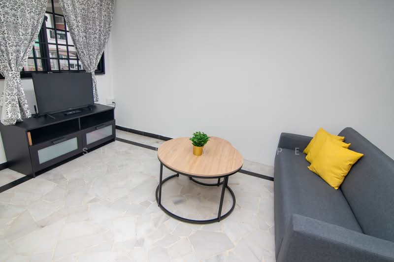 719 Yishun Street 71, 719 Yishun Street 71, 2 Bedrooms, 753 sqft, HDB Flat For Rent, by Shafik Yusope, 500168960 - Living Room - PropertyGuru.com.sg