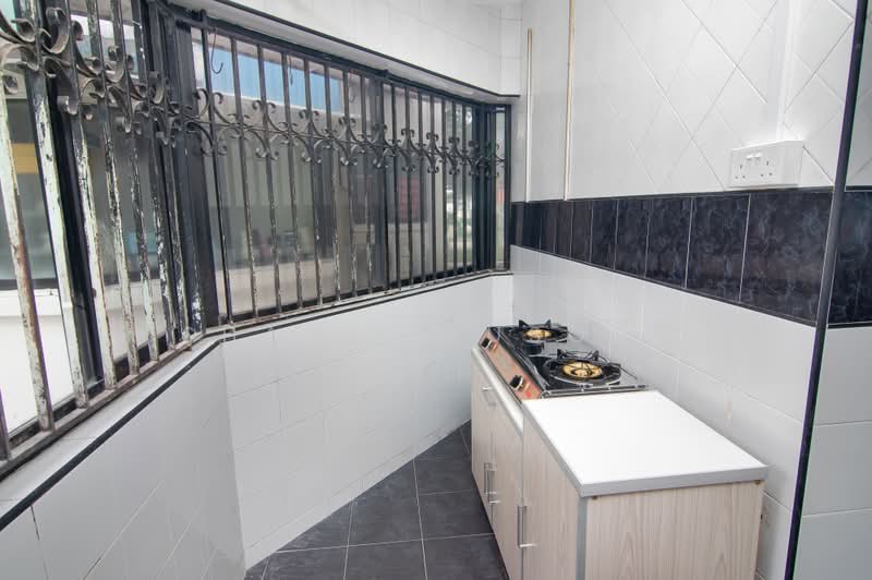 719 Yishun Street 71, 719 Yishun Street 71, 2 Bedrooms, 753 sqft, HDB Flat For Rent, by Shafik Yusope, 500168960 - Kitchen - PropertyGuru.com.sg