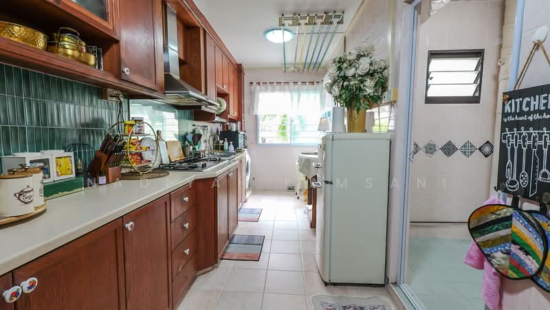 475 Sembawang Drive, 475 Sembawang Drive, 3 Bedrooms, 980 sqft, HDB Flat For Sale, by Nadiyah Kamsani, 500168966 - Kitchen - PropertyGuru.com.sg